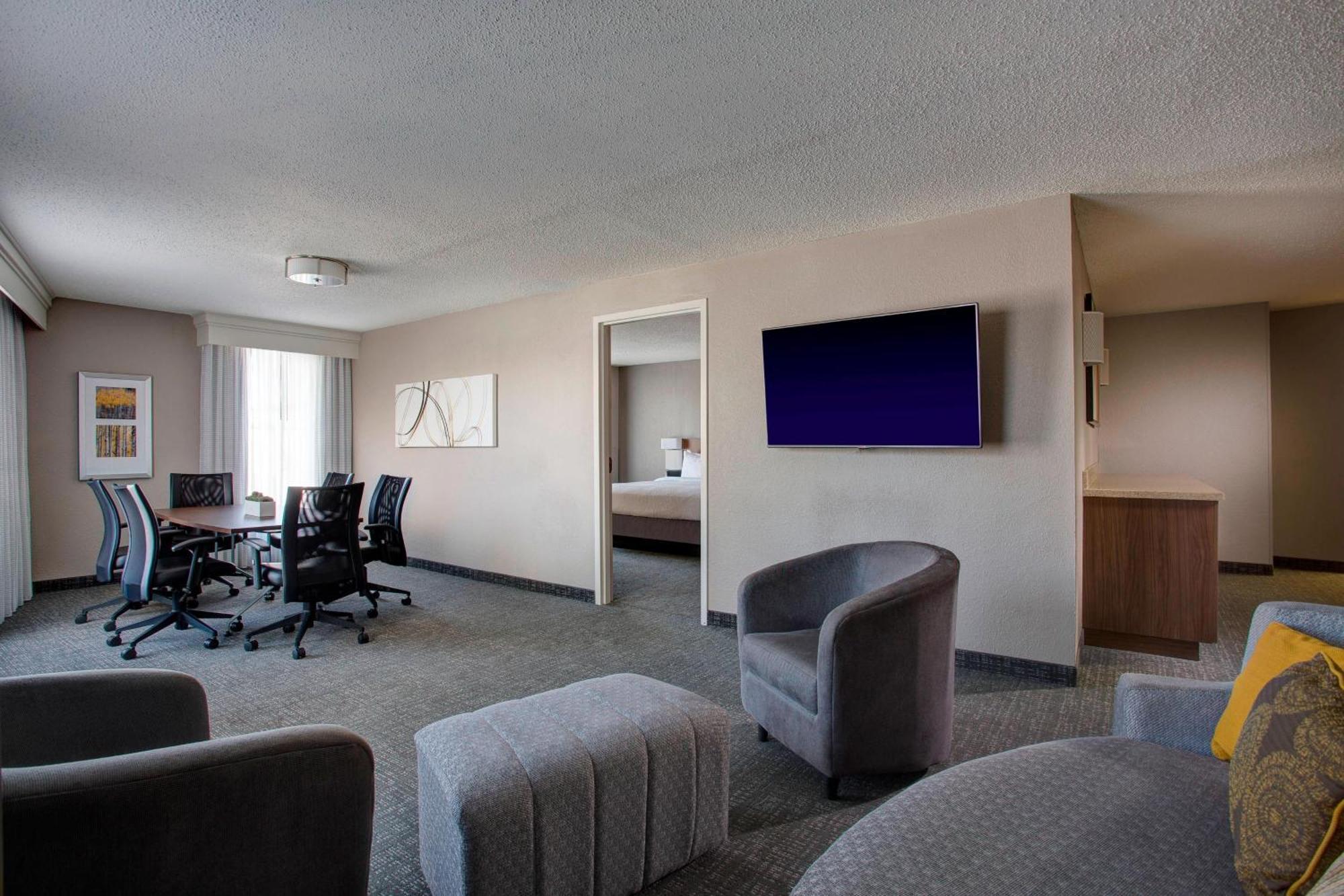 Hotel Courtyard By Marriott New Orleans Warehouse Arts District Extérieur photo