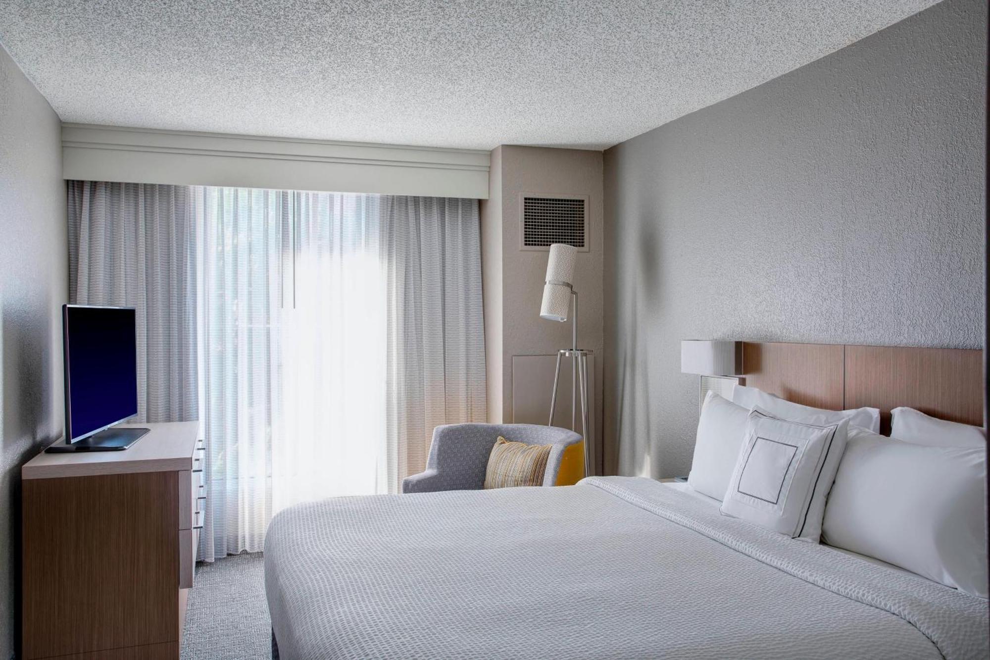 Hotel Courtyard By Marriott New Orleans Warehouse Arts District Extérieur photo