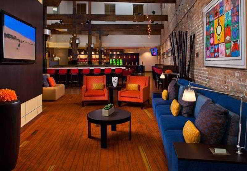 Hotel Courtyard By Marriott New Orleans Warehouse Arts District Extérieur photo